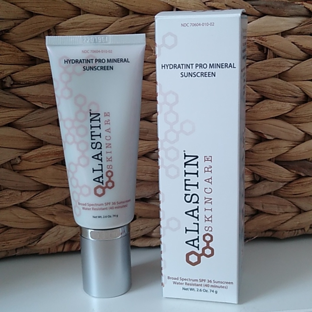 Alastin Skincare Hydratint Pro Mineral Sunscreen Broad Spectrum SPF 36